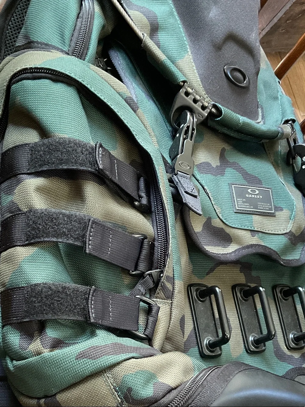 Oakley Men's Camo Tactical Backpack - Green/Black